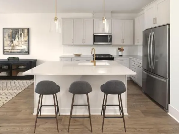 5055 Blackberry Ln, Ravenel, SC 29470