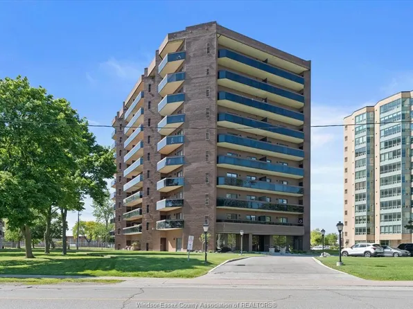 3663 Riverside Dr E #702, Windsor, ON N8Y 4V3