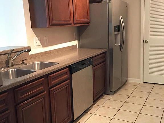 4th image of 4920 Key Lime Dr Unit 204