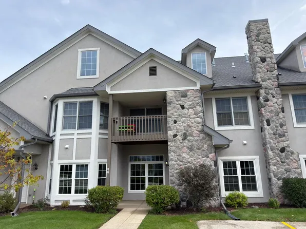 N30W23065 Pineview WAY #4, Pewaukee, WI 53072