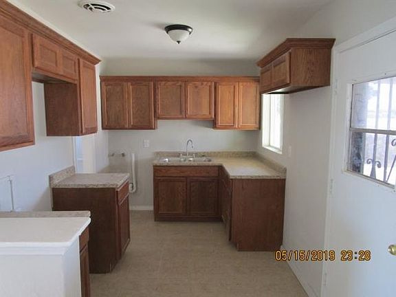 3rd image of 9317 Salisbury Dr