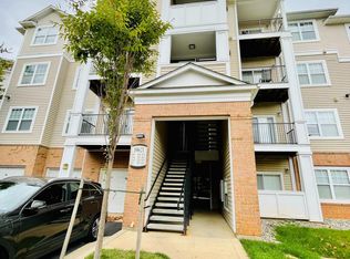 19621 Galway Bay Cir APT 303, Germantown, MD 20874