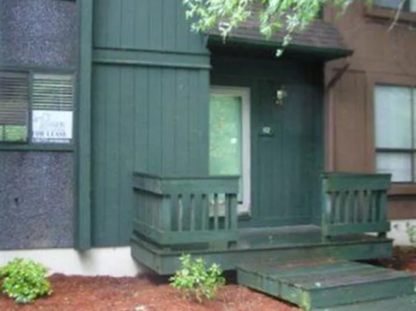 152 Fernbanks Ct, Athens, GA 30605