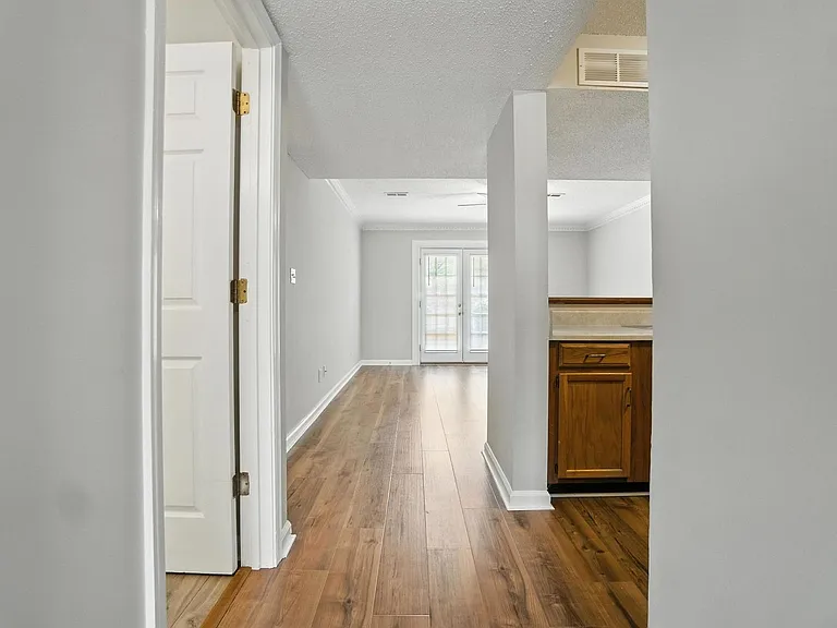 3 Lincoln St — Photo 10