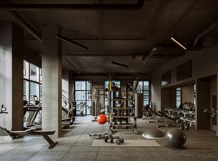 Straits Row, Chicago, IL 60605