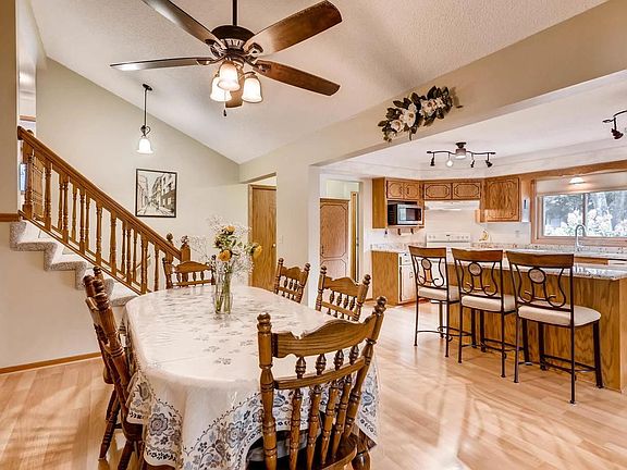 4th image of 5493 Daisy Ct