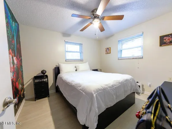 8037 Parental Cir, Jacksonville, FL 32216