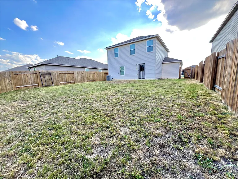 113 Sunnymeade Ln — Photo 8