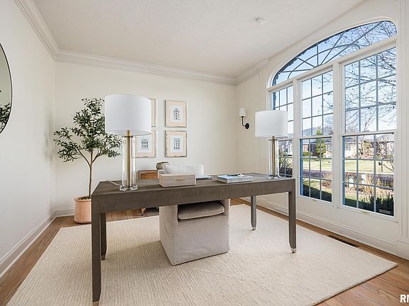 4th image of 6531 N Greenwich Pl