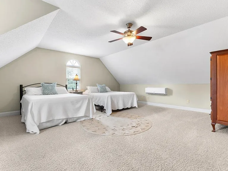 633 Thompson Mill Rd — Photo 55