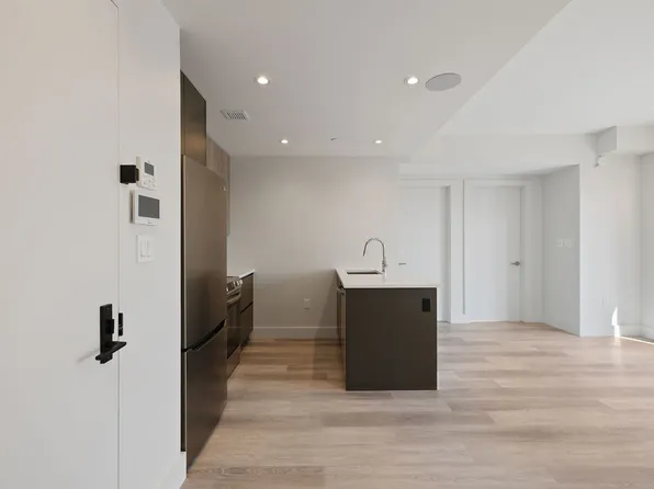 2605 Snyder Avenue image 5 of 23