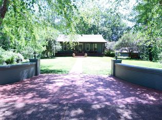 212 Lakewood Rd, Columbus, MS 39705