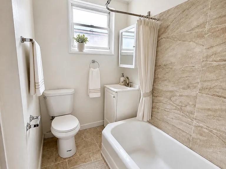 3104 Hartville St — Photo 13