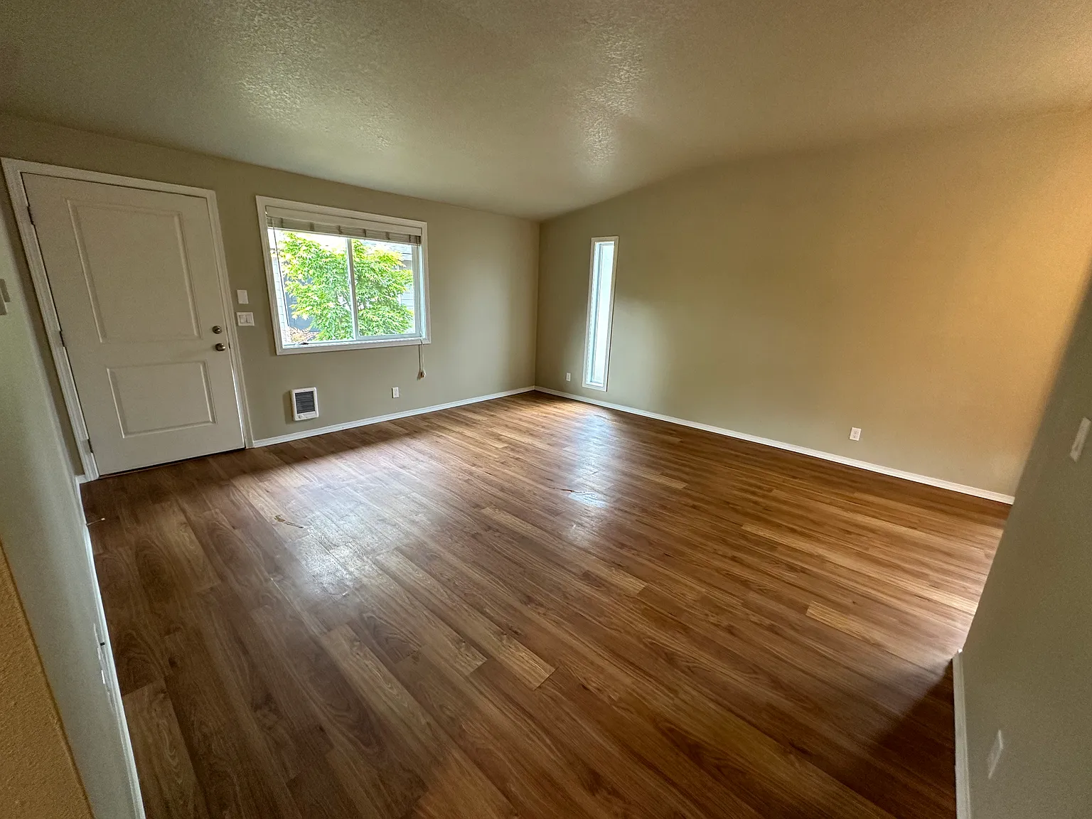 2 bed, 1100 sqft, $1,795 — Photo 3