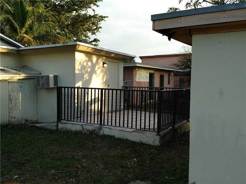 1st image of 729 NW 19th Ave