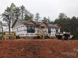 3535 High West Dr, Lenoir, NC 28645