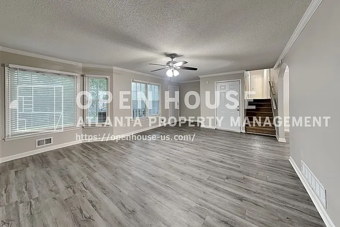 3 bed, 2.0 bath, 1647 sqft, $2,040 — Photo 4