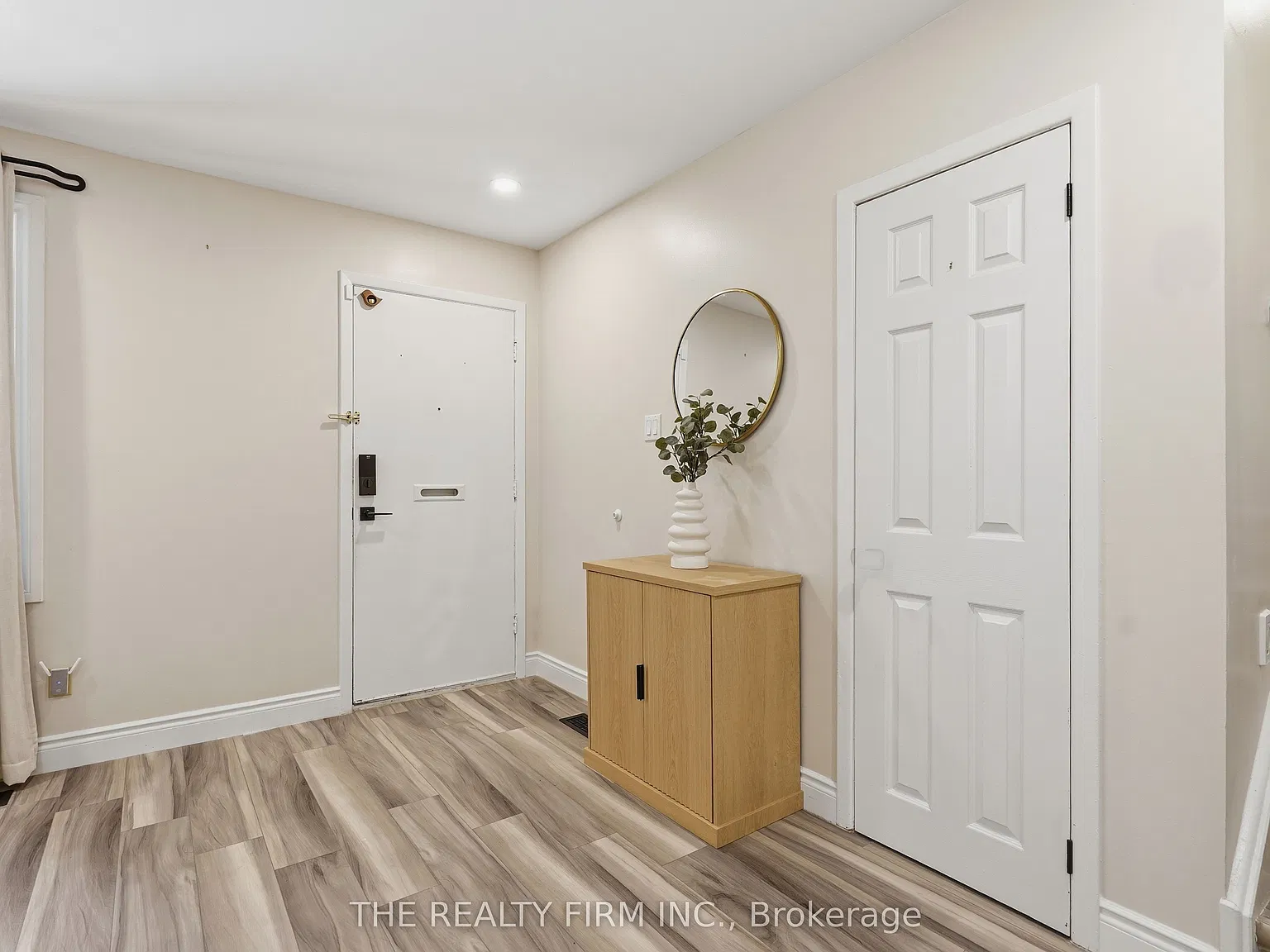 4 bed, $2,790 — Photo 4