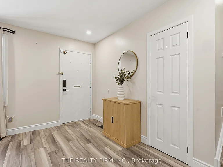 45 Amy Cres — Photo 4