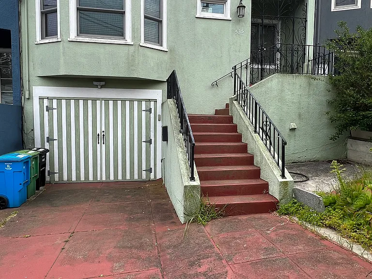 535 Mangels Ave #A — Photo 16