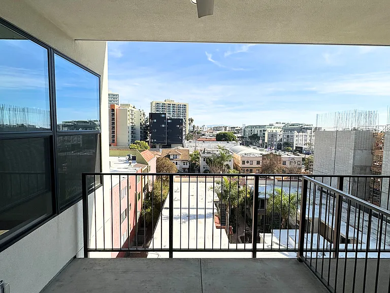 Evoc Hillcrest — Photo 49