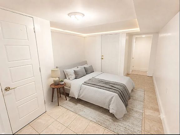 3rd image of 363 Sumpter St #2L