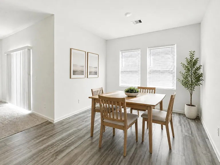 5830 Capri Forest Dr — Photo 8
