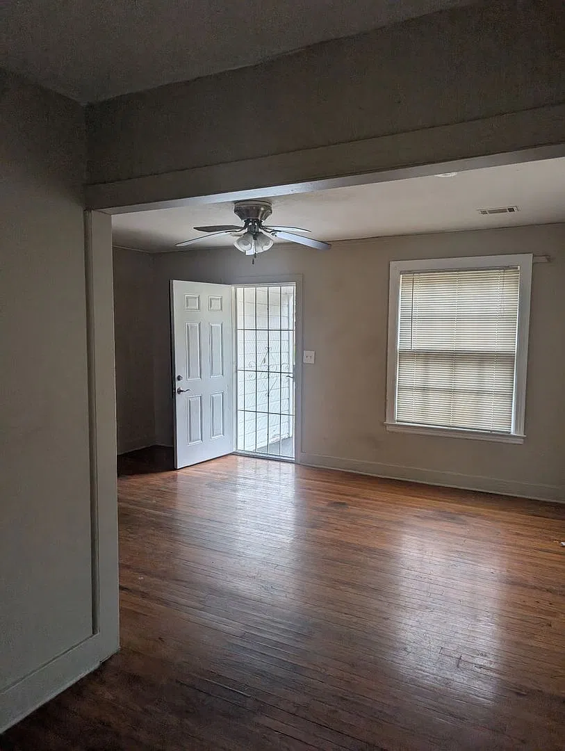 3 beds/2 bads - Welcomes section 8 — Photo 4