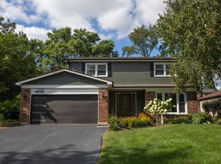 1111 Sara Ln, Naperville, IL