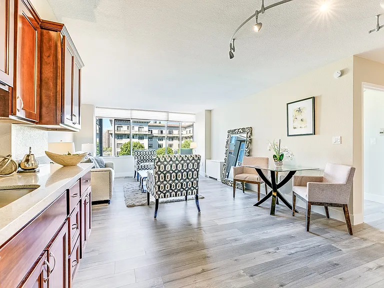 Lake Park Senior Living — Photo 18