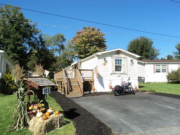 Exterior Image-1-Eagle River H3 D R Village