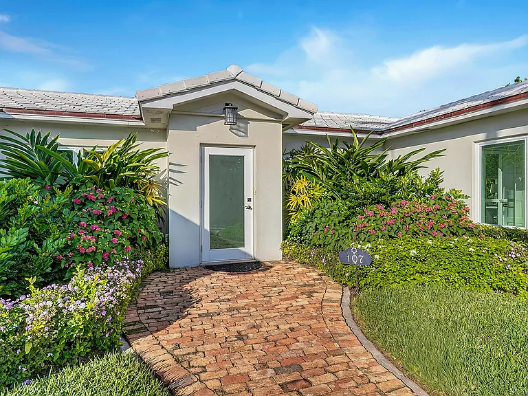 107 E Inlet Dr — Photo 59