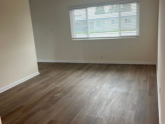 5th image of 20924 Amie Ave #1B-1Ba-480Sqft