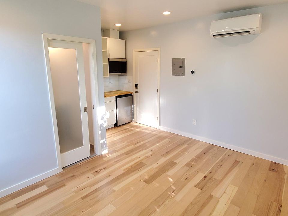 2nd image of 1413 Jefferson St
