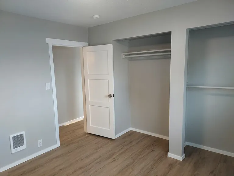 700 Aberdeen Ave NE #702 — Photo 13