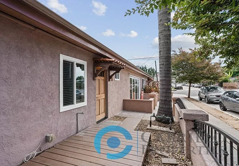 2110 Bacon St #8 — Photo 16