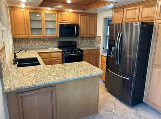 5947 Helmcrest Dr, Riverside, CA 92509