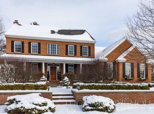 130 Park Hills Dr SE, Grand Rapids, MI