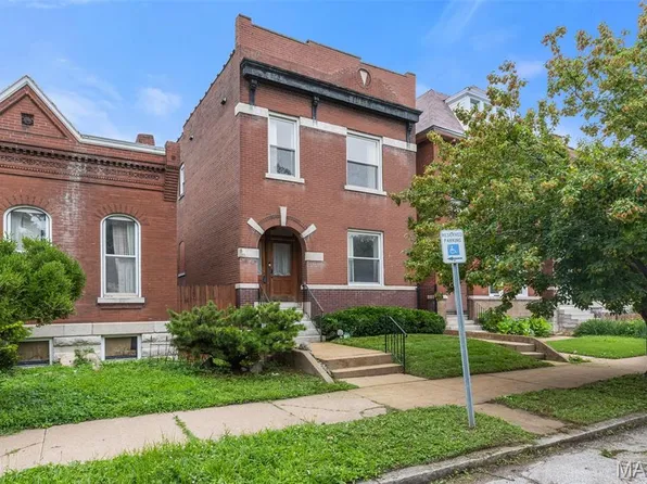 4405 Arco Ave, Saint Louis, MO 63110