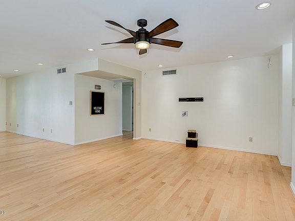 5th image of 2401 W Impala Ave