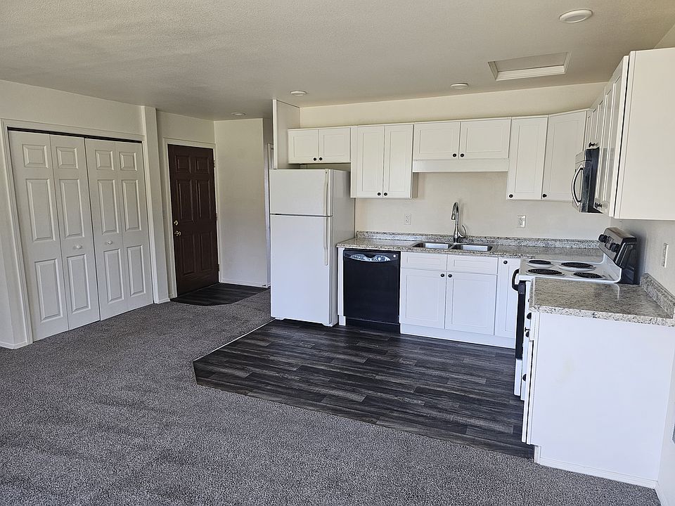 1st image of 307 Solberg St SW Unit 15