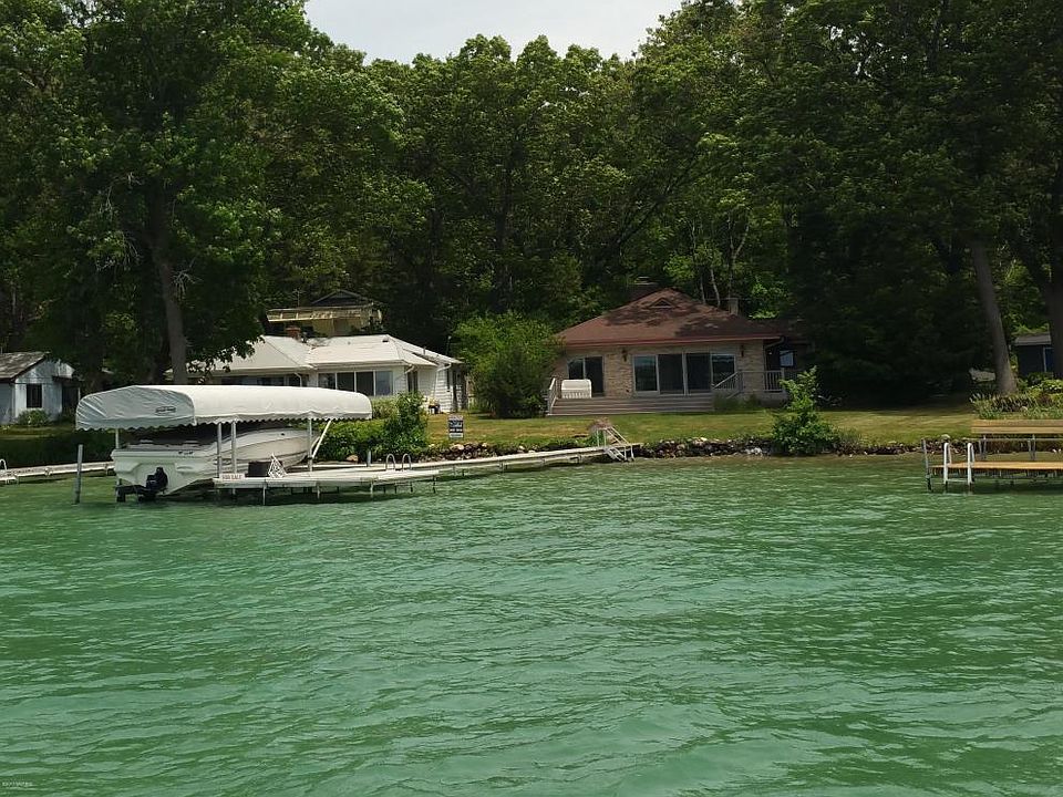 1st image of 742 E Gull Lake Dr