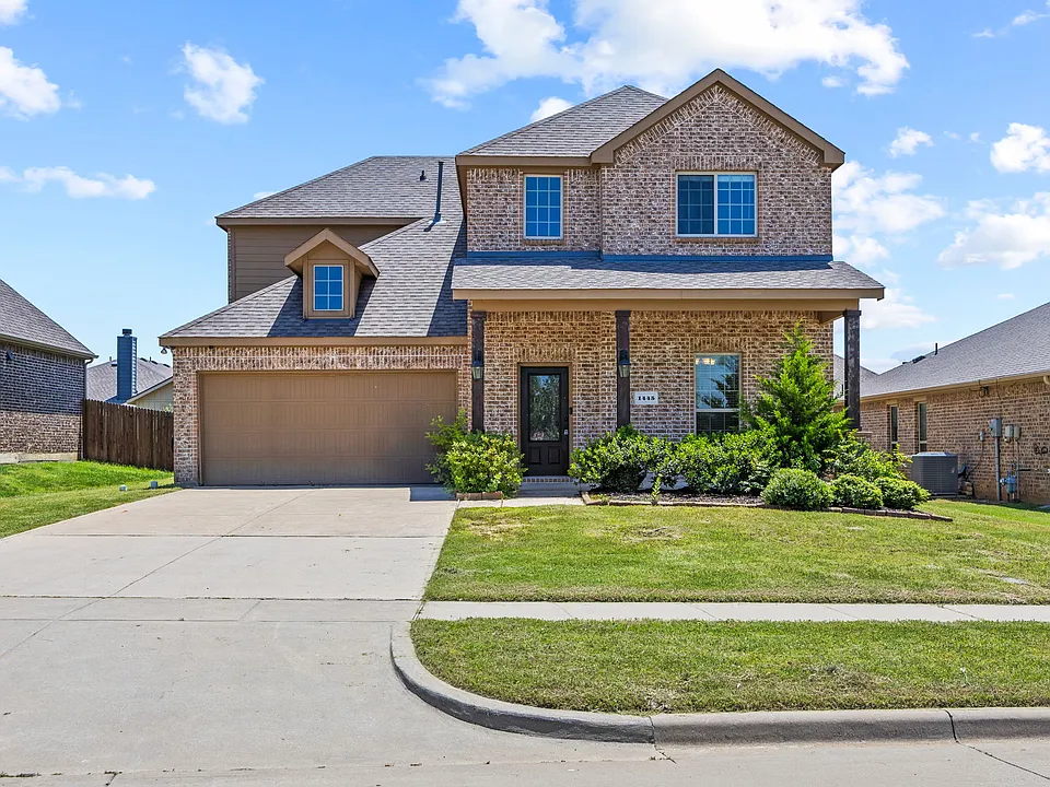1445 Bateman Ln