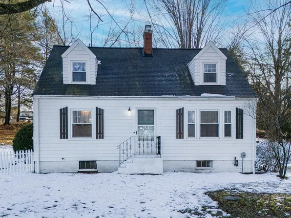 403 Central St, Acton, MA 01720
