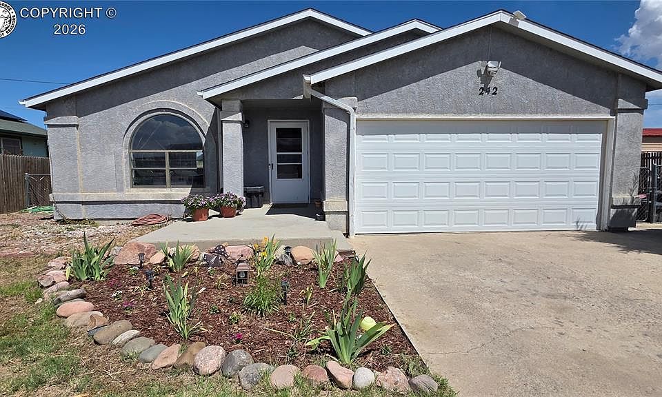 1st image of 242 Arrowhead Dr