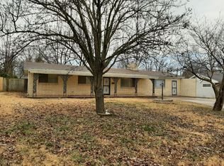 3217 S Dayton Ave, Springfield, MO 65807