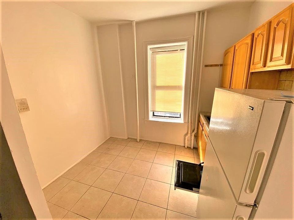 1st image of 970 42nd St #6CC