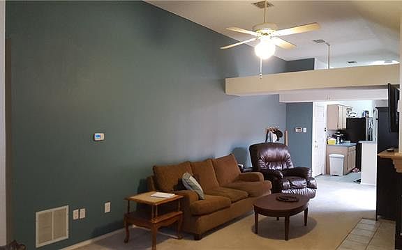 2nd image of 3318 Sara Dr