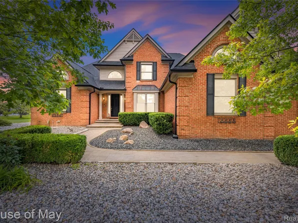 6411 Lapham Ct, Plymouth, MI 48170