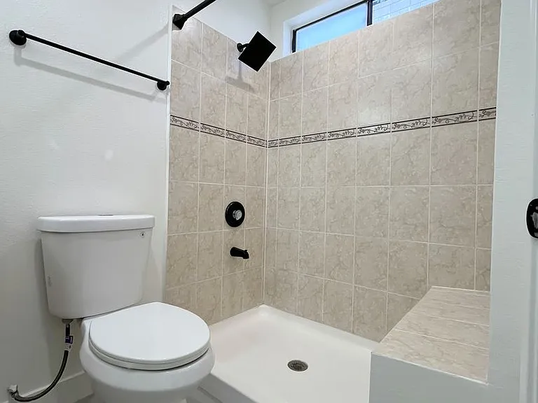 14423 Tiara St #1-10 — Photo 28